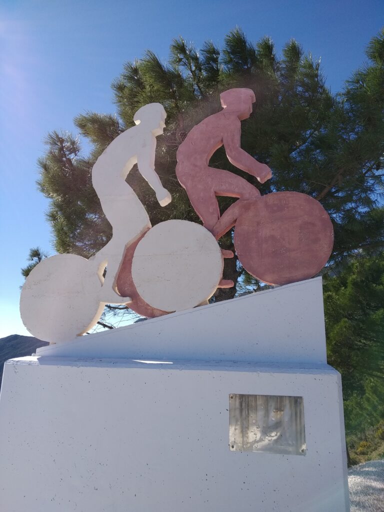 31. Mirador del ciclista 768x1024