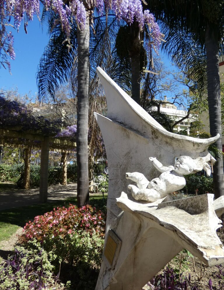 4. Homenaje a Juana Luna 768x997