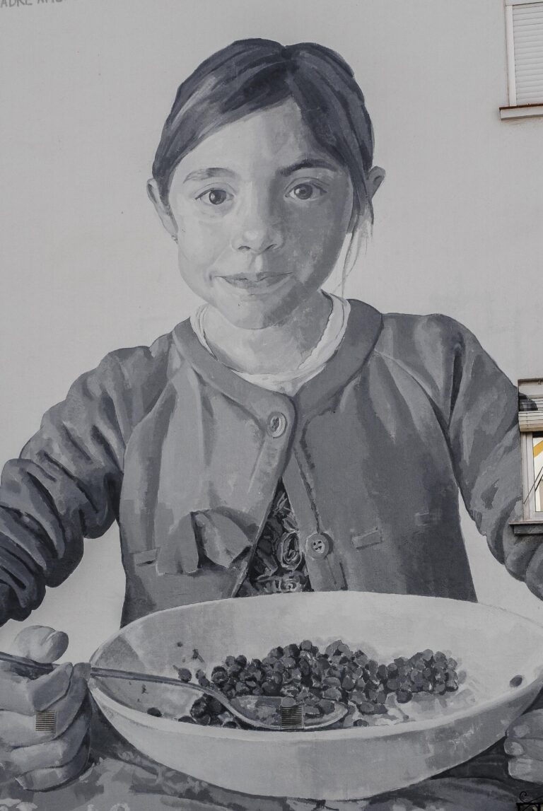 4. Madre amorosa 768x1147