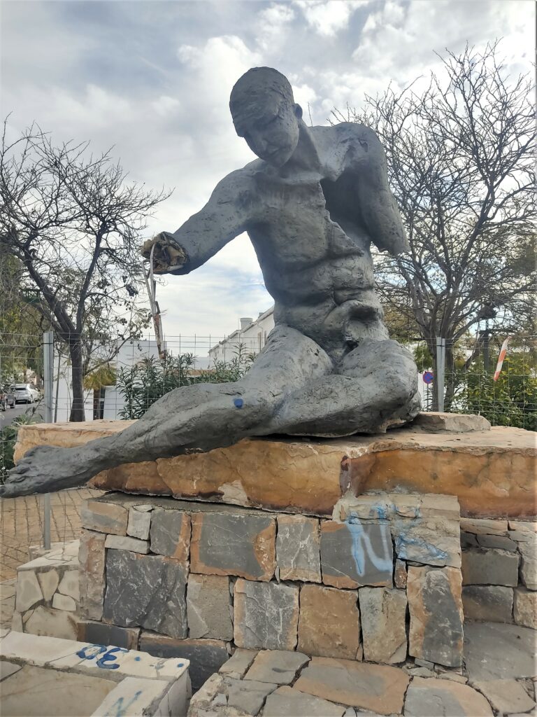 6. Monumento a los donantes 768x1024